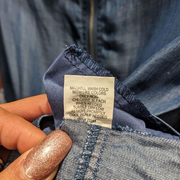 Gabrielle Union New York & Co Chambray Tab Sleeve Zip Front Tie Belt Romper, XS - Picture 14 of 15